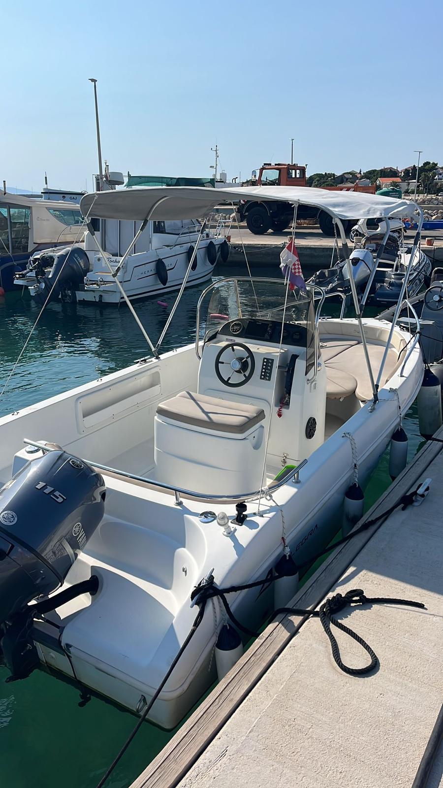 Open brodica Yamaha 115 – Boat Rent Novalja